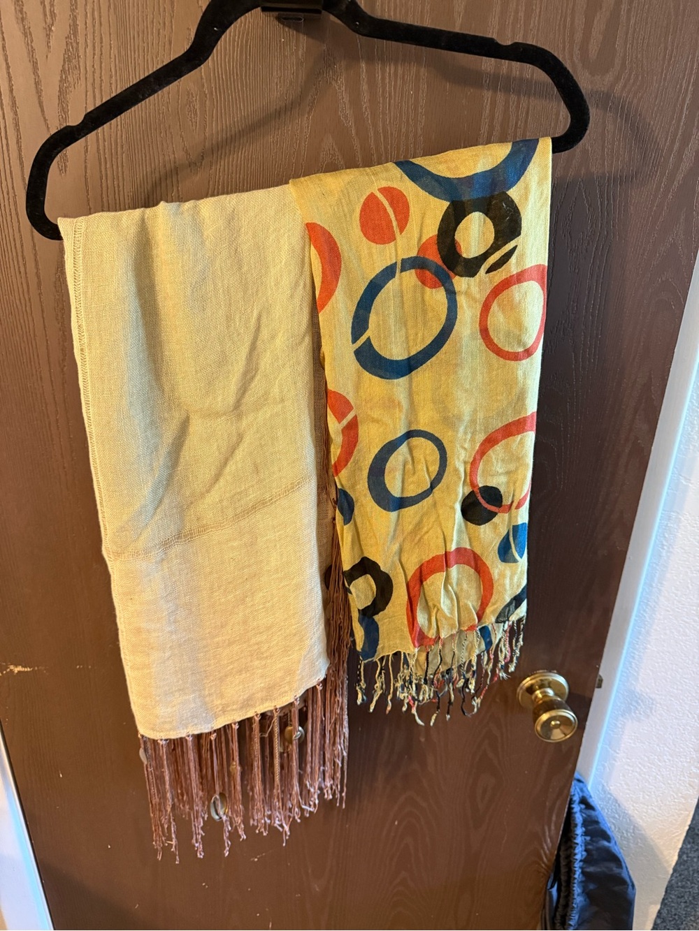 SCARVES